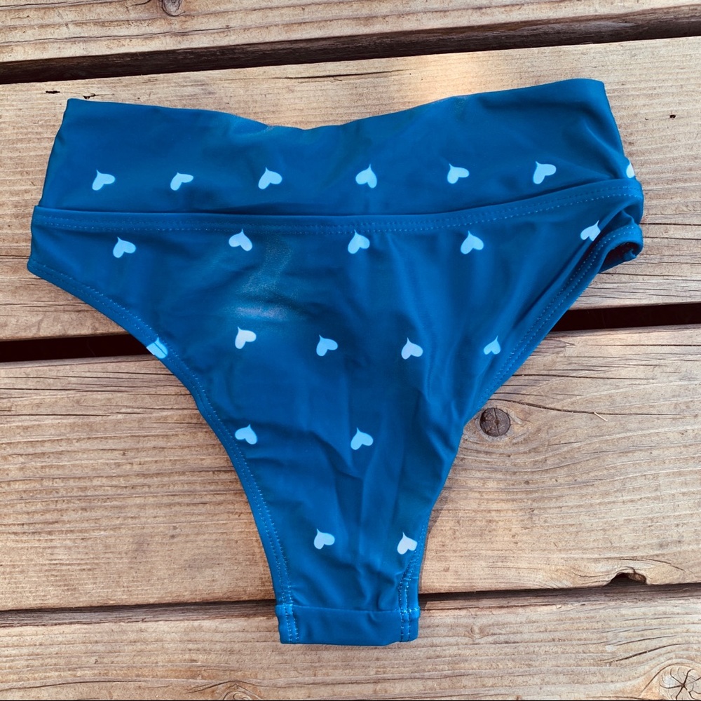 RETRO LOVE ♡ BLUE High Waisted Bikini Set - Picture 4 of 6